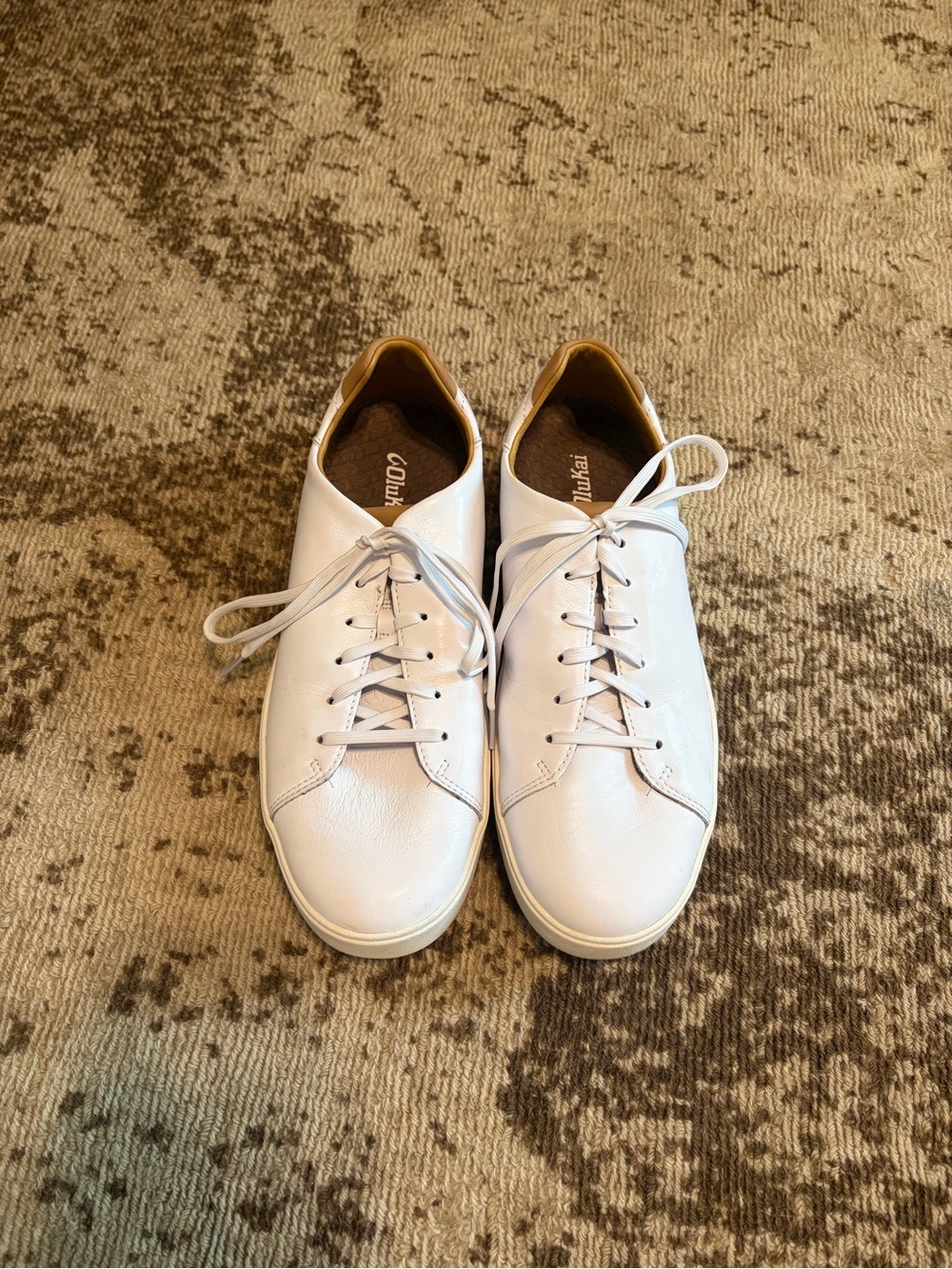 OluKai Lae'ahi Li 'ili tennis shoes sneakers